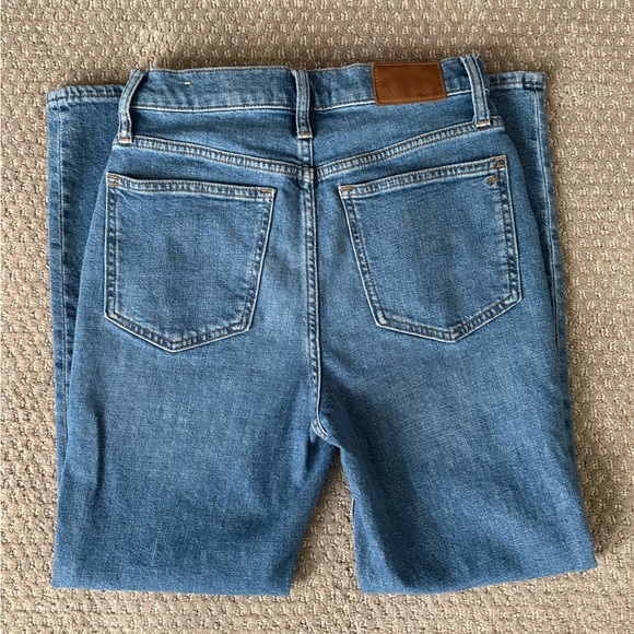 Madewell Classic Straight Leg Denim Jeans (Vintage Perfect Crop Fit) - Picture 4 of 6